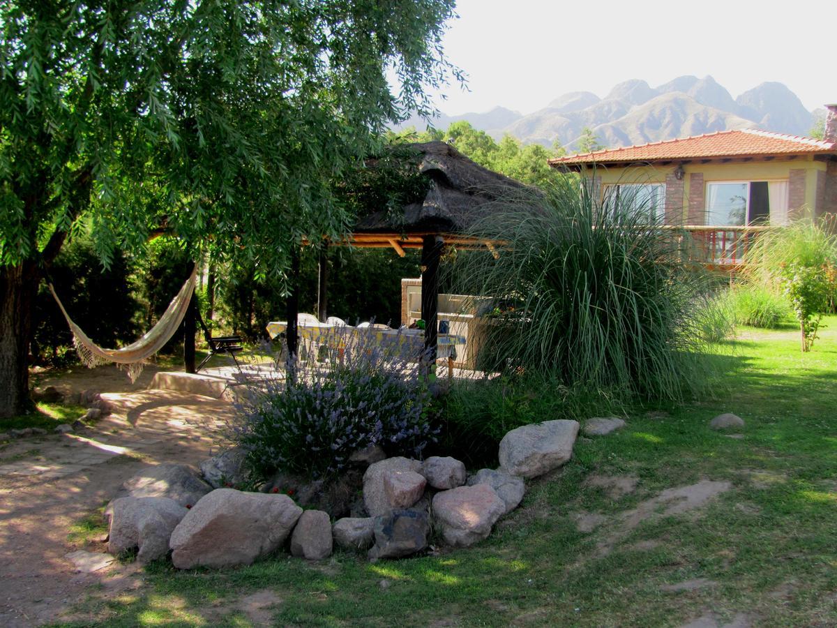 Cabanas Terrazas De Cacheuta Hotel เมนโดซา ภายนอก รูปภาพ